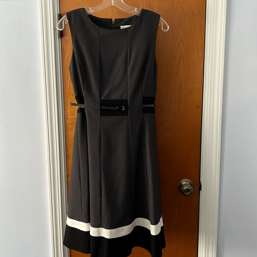 Calvin Klein Color Blocked Dress. Size 6